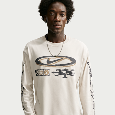 Nike Sportswear Long-Sleeve T-Shirt. Nike NO
